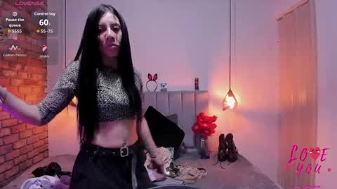Snapshot of abril_fox__ chatting on 18, 4, 2026 Abril Fox online show from 18, 4, 2026