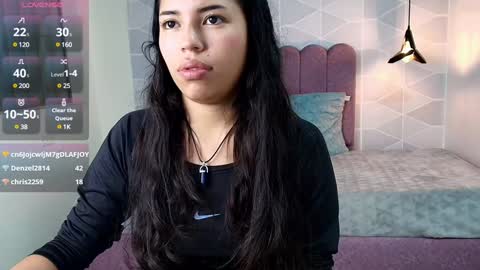 Snapshot of abril_matthews chatting on 7, 1, 2025 ABRIL MATTHEWS online show from 7, 1, 2025