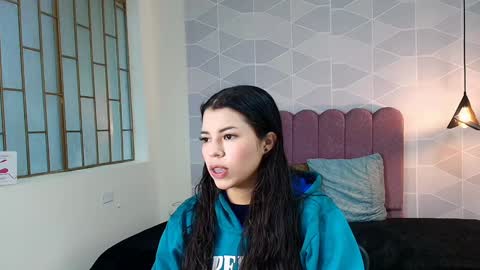 Snapshot of abril_matthews chatting on 18, 1, 2025 ABRIL MATTHEWS online show from 18, 1, 2025