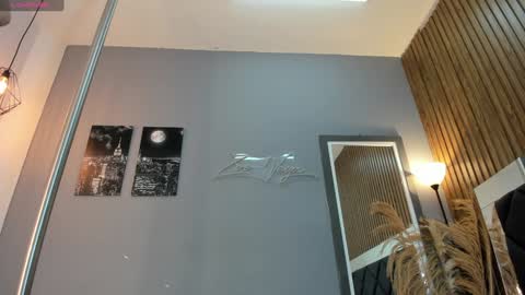 Snapshot of abril_ricci chatting on 9, 2, 2025 Abril  online show from 9, 2, 2025