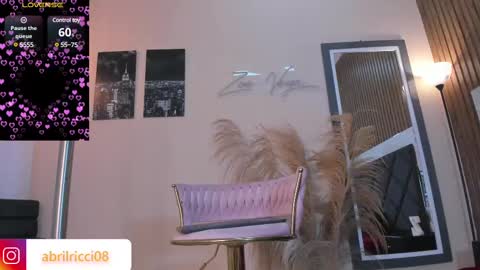 Snapshot of abril_ricci chatting on 24, 2, 2025 Abril  online show from 24, 2, 2025