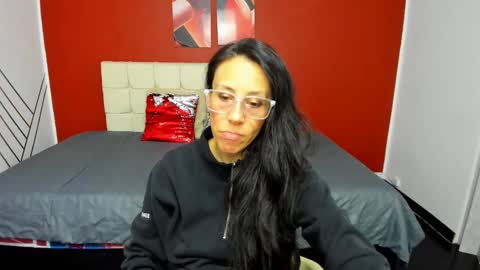 Snapshot of abrillee1 chatting on 8, 2, 2025 ABRIL online show from 8, 2, 2025