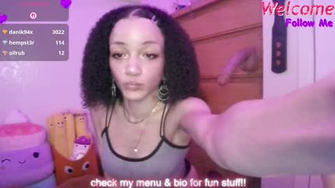 Snapshot of abruisedpeach chatting on 6, 1, 2026 Peach online show from 6, 1, 2026