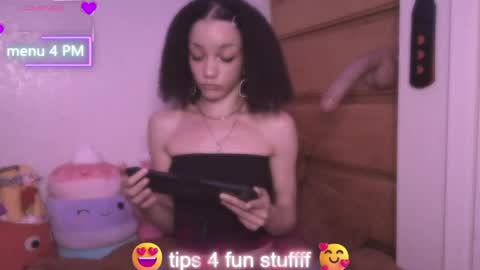 Snapshot of abruisedpeach chatting on 9, 4, 2026 Peach online show from 9, 4, 2026