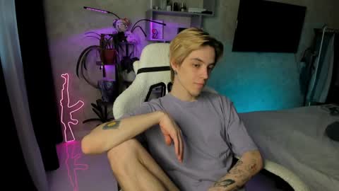 Snapshot of abslut chatting on 30, 3, 2026 Nick online show from 30, 3, 2026