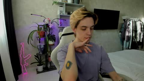 Snapshot of abslut chatting on 1, 4, 2026 Nick online show from 1, 4, 2026