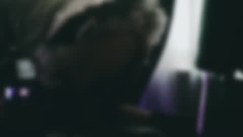 Snapshot of absulent chatting on 5, 12, 2025 absulent online show from 5, 12, 2025