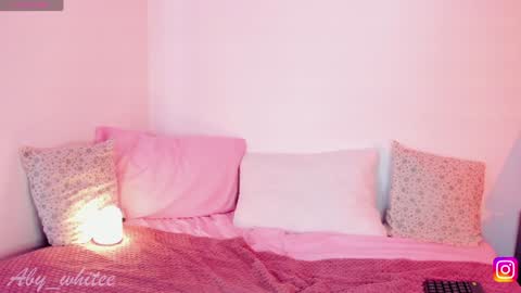 Snapshot of aby_whitee chatting on 5, 2, 2025 Aby online show from 5, 2, 2025