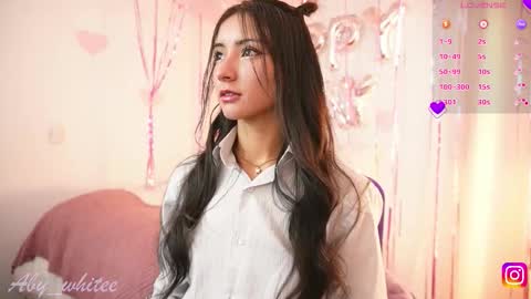 Snapshot of aby_whitee chatting on 19, 10, 2025 Aby online show from 19, 10, 2025