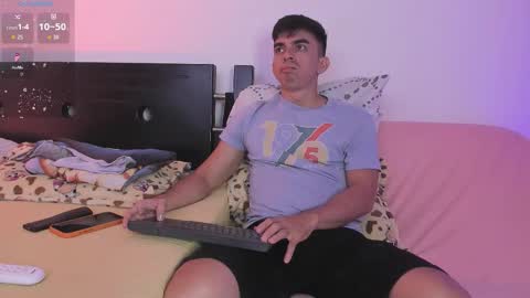 Snapshot of acid_longer chatting on 6, 1, 2026 centric independent model online show from 6, 1, 2026