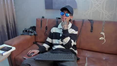 Snapshot of acidmilo chatting on 9, 12, 2024 Acid Milo online show from 9, 12, 2024