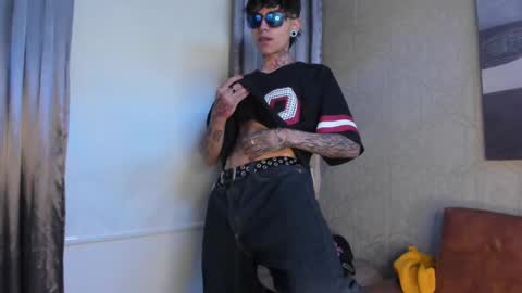 Snapshot of acidmilo chatting on 14, 12, 2024 Acid Milo online show from 14, 12, 2024