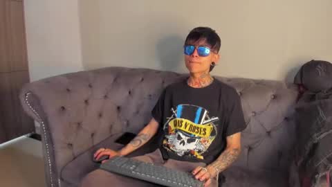 Snapshot of acidmilo chatting on 15, 12, 2024 Acid Milo online show from 15, 12, 2024
