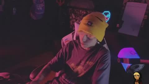 Snapshot of acidmilo chatting on 7, 5, 2026 Acid Milo online show from 7, 5, 2026