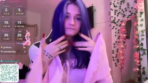 Snapshot of ackerm4n chatting on 18, 4, 2026 Mikasa online show from 18, 4, 2026