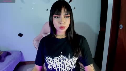   online show from 14, 4, 2026