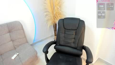    online show from 17, 9, 2025