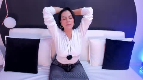    online show from 29, 4, 2026