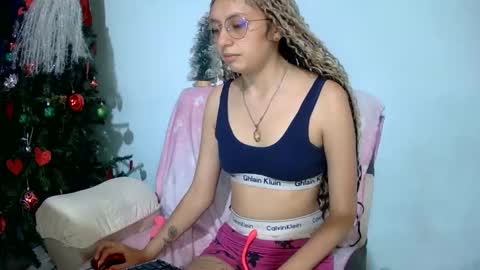 Snapshot of ada_naugthy1 chatting on 16, 12, 2025 Ada naugthy28 online show from 16, 12, 2025