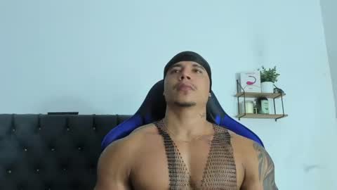 adam boss online show from 28, 7, 2026