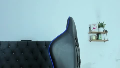 adam boss online show from 28, 7, 2026