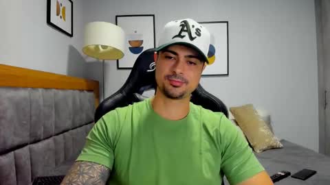 Snapshot of adam_clarke chatting on 12, 1, 2026 adam clarke online show from 12, 1, 2026