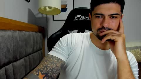 Snapshot of adam_clarke chatting on 16, 1, 2026 adam clarke online show from 16, 1, 2026