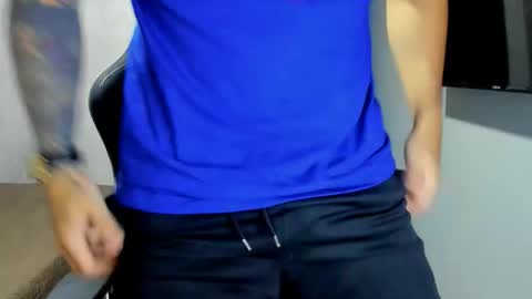 Snapshot of adam_clarke chatting on 19, 1, 2026 adam clarke online show from 19, 1, 2026