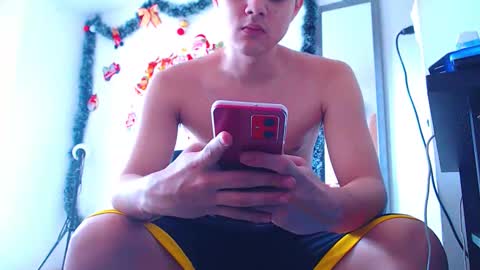 Snapshot of adam_hot11 chatting on 4, 12, 2024 adam hot11 online show from 4, 12, 2024