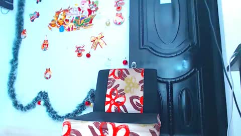 Snapshot of adam_hot11 chatting on 21, 12, 2024 adam hot11 online show from 21, 12, 2024