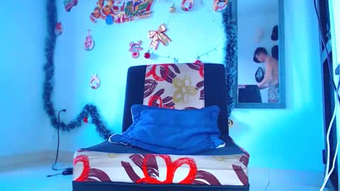 Snapshot of adam_hot11 chatting on 27, 12, 2024 adam hot11 online show from 27, 12, 2024