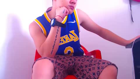 Snapshot of adam_hot11 chatting on 4, 3, 2025 adam hot11 online show from 4, 3, 2025