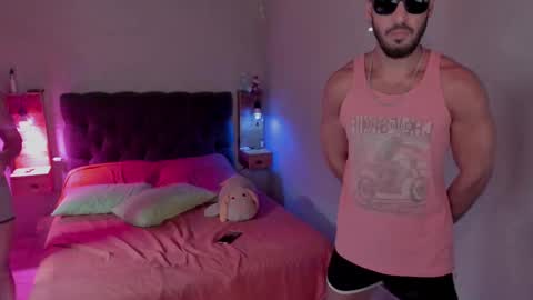 Snapshot of adam_scar chatting on 16, 10, 2025 Hello welcome 3 online show from 16, 10, 2025