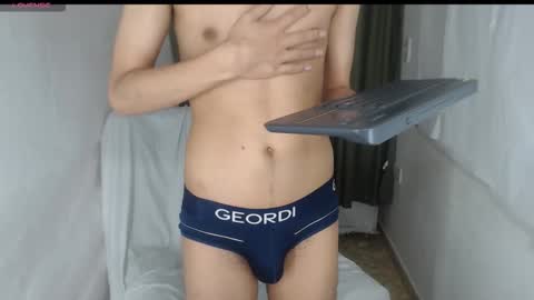 adam_sinclair online show from 19, 11, 2025