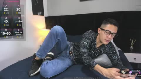 Snapshot of adam_walker_1 chatting on 24, 4, 2026 adam_walker_1 online show from 24, 4, 2026