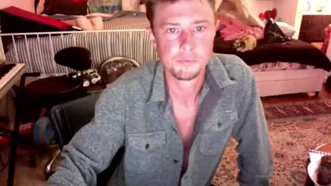 Snapshot of adam_wells chatting on 27, 4, 2026 Adam online show from 27, 4, 2026