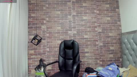 Snapshot of adamcoox chatting on 22, 12, 2024 Adam online show from 22, 12, 2024