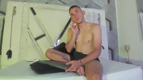 Snapshot of adammendoza34 chatting on 19, 9, 2025 adammendoza34 online show from 19, 9, 2025