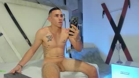 Snapshot of adammendoza34 chatting on 9, 11, 2025 adammendoza34 online show from 9, 11, 2025