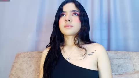  Adara Johnson  online show from 8, 11, 2025