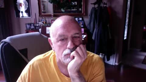 Snapshot of add_me_2 chatting on 21, 3, 2026 add_me_2 online show from 21, 3, 2026