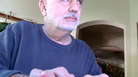 Snapshot of add_me_2 chatting on 7, 4, 2026 add_me_2 online show from 7, 4, 2026