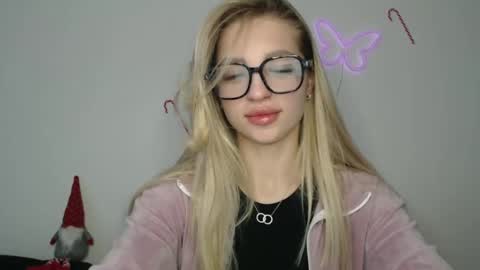 Snapshot of addie_collins chatting on 16, 12, 2024 Kristina online show from 16, 12, 2024