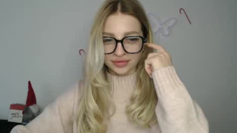 Snapshot of addie_collins chatting on 6, 1, 2025 Kristina online show from 6, 1, 2025