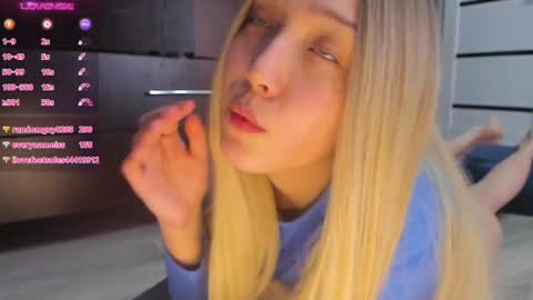 Adel online show from 10, 3, 2025