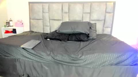 adela online show from 19, 2, 2026