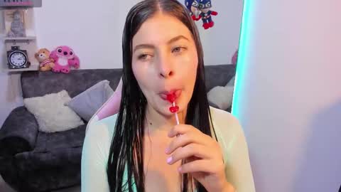 Adela Parker  online show from 25, 10, 2025