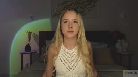 Snapshot of adele_armas chatting on 18, 3, 2026 Adele online show from 18, 3, 2026