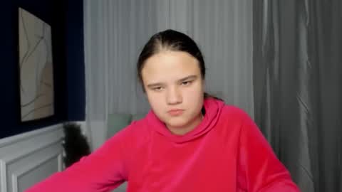 Snapshot of adelecruzz chatting on 7, 1, 2026 adelecruzz online show from 7, 1, 2026