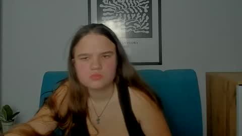 Snapshot of adelecruzz chatting on 18, 2, 2026 adelecruzz online show from 18, 2, 2026